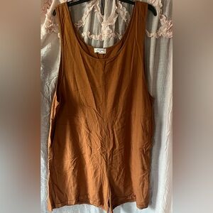 Zenana rust Scoop-Neck romper/jumper with pockets  NWOT Sz XL